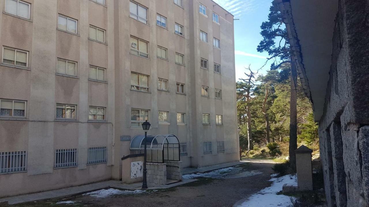 Estudio Romantico En Puerto De Navacerrada Cercedilla Exterior foto